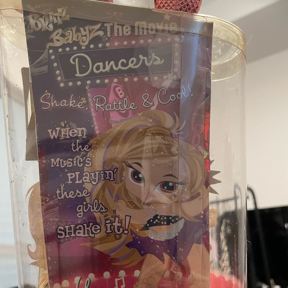 Bratz Babyz The Movie Dancing Doll - Brown Hair - Picture 6 of 7